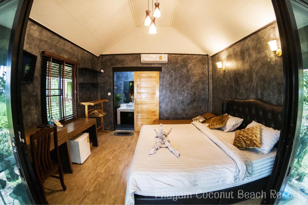 Phayam Coconut Beach Resort パヤム島 エクステリア 写真